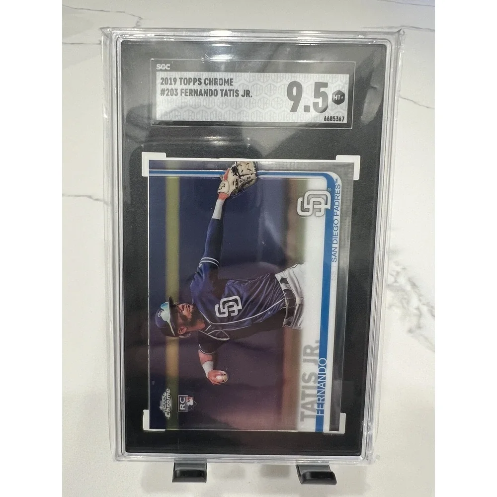 2019 Topps Chrome Fernando Tatis Jr. #203 RC SGC 9.5 MT+ Mint+ San Diego Padres